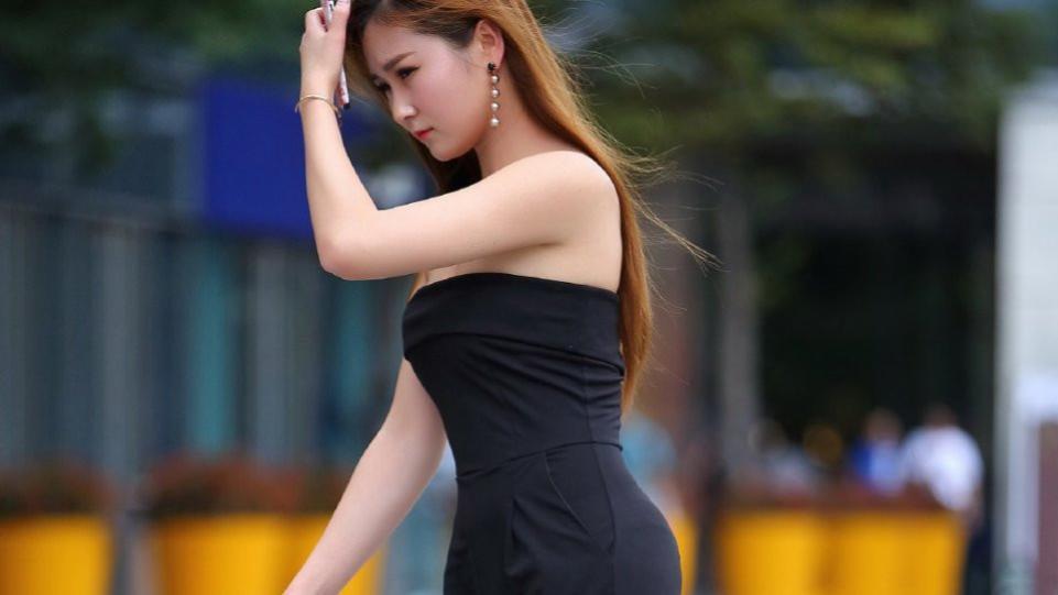 气场|觉得自己气场不够? 小姐姐黑色一字肩套装出街, 帮你一键出街
