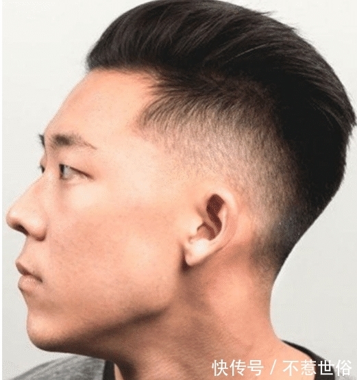 句句 为何90后和00后都爱“两边剪短”的发型? 理发师回答句句戳心