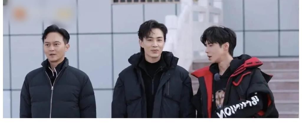 高瀚宇，消防队不是你家，也不是娱乐圈，请注意你的行为