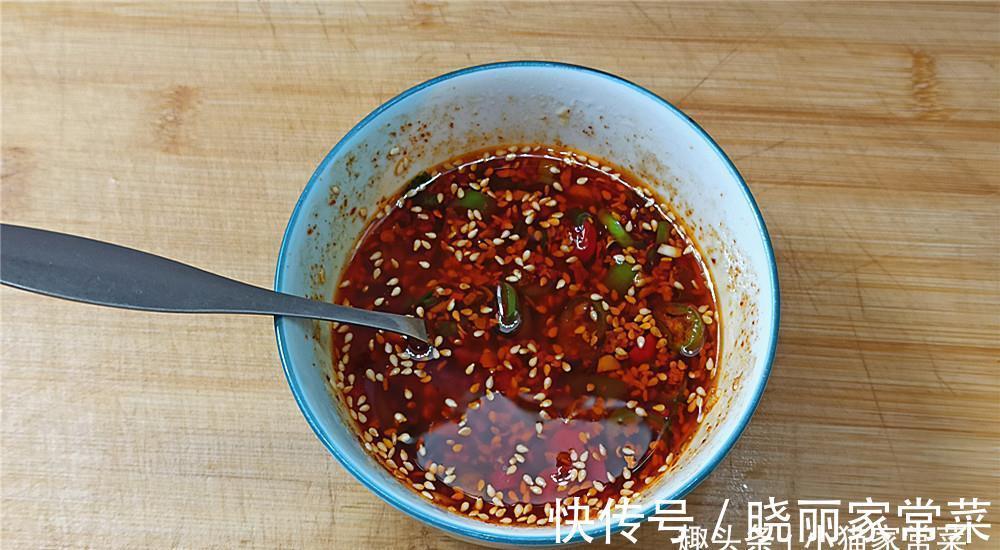 小猫|教你制作酸辣土豆，成菜酸辣入味，外酥里软，开胃下饭超好吃