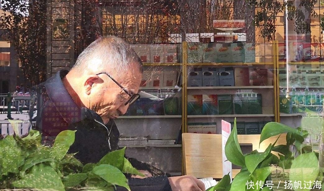 恶性肿瘤|40-60岁是长寿的关键期!切记:预防三病,早晨三做,睡前三忌