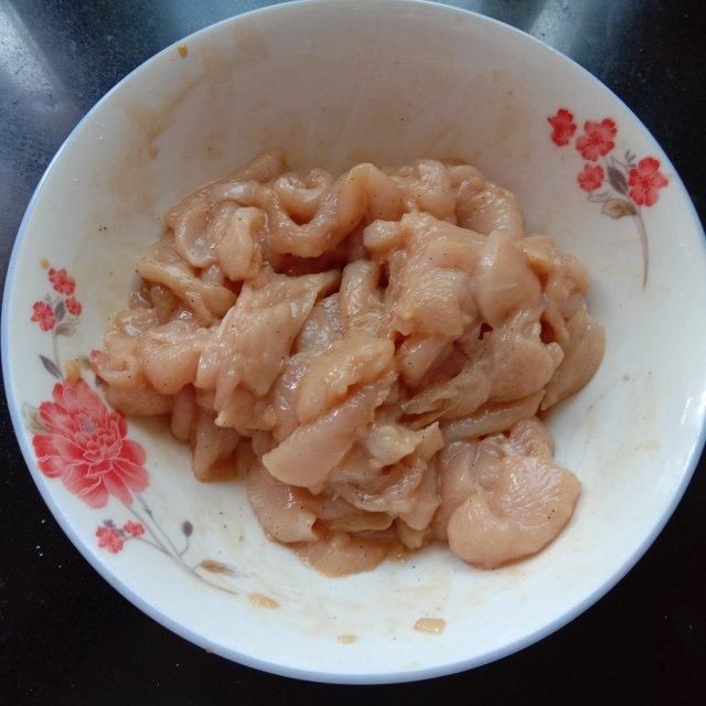 开胃|凉拌鸡胸肉，鸡肉软嫩，清爽开胃