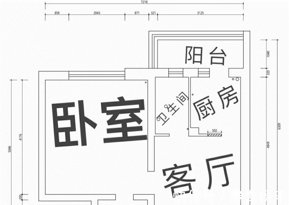 阳台上|独居女孩的精致生活：阳台装浴缸、卧室衣帽间，36平小家样样不少