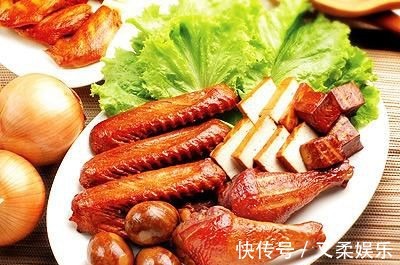 放在冰箱|再三提醒一夜变毒药的3种食物,很容易致癌,需要注意