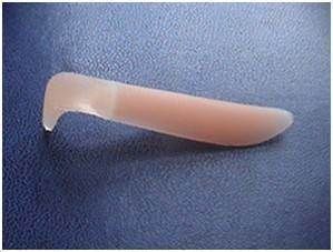 鼻部整形真的安全吗？假体隆鼻材料硅胶和膨体哪个更自然持久？