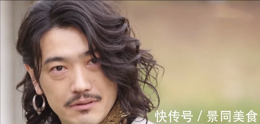 假面骑士|假面骑士圣刃：圣主发狂杀红眼，十圣刃帅气登场，十位一体虐圣主
