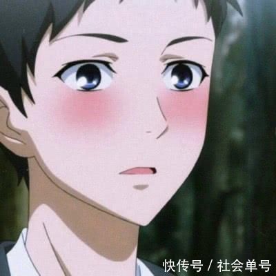 ove|超甜“双人”动漫情侣头像左手刻着我,右手写着你,心中满是激动