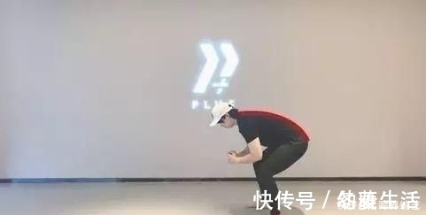 膝盖|如何深蹲不伤膝盖，2000字长文讲透深蹲一个动作，干货