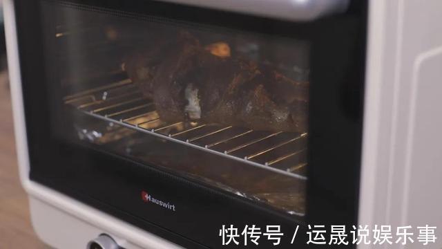 吃肉|羊腿在家这样烤,不膻也不腥,大口吃肉,特过瘾