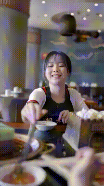 |搞笑GIF:遇到这样的女朋友,权当倒了八辈子的霉
