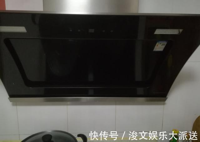 油烟机用久了又脏又黏试试这种方法，不用拆也能干净如新