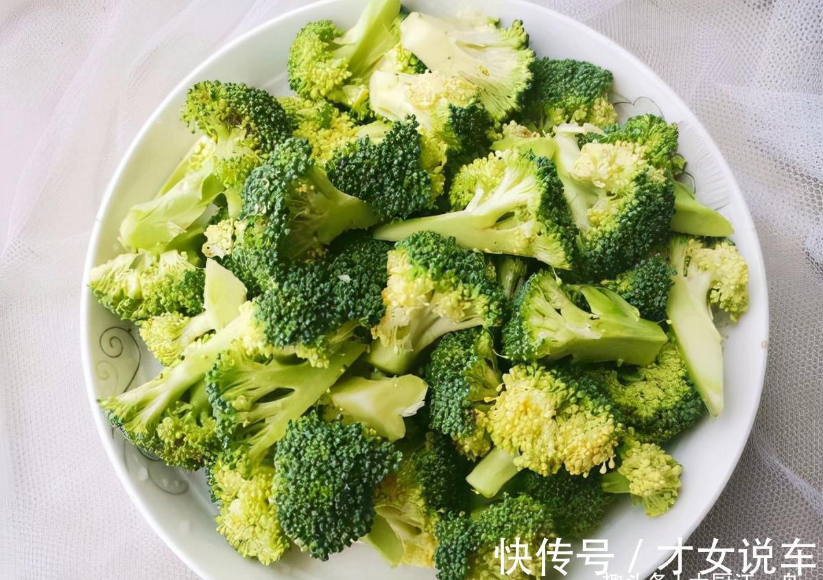 解馋|炒西兰花，切记不要焯水和直接炒，教你饭店做法，脆嫩入味又解馋