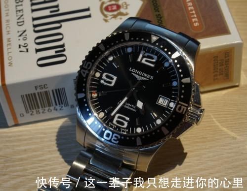 et初入职场30岁左右的男孩子的气质,应该配哪些腕表展现气质