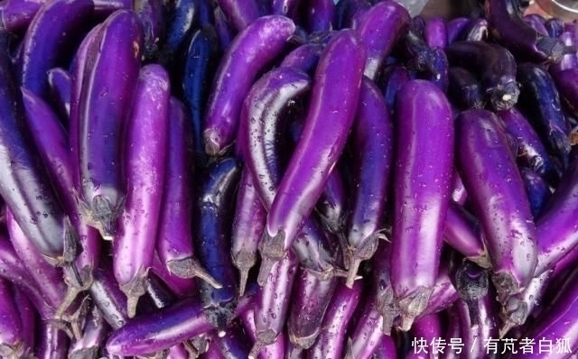 炒茄子,不要切好直接下锅,不入味还吸油教你大厨做法,太香了
