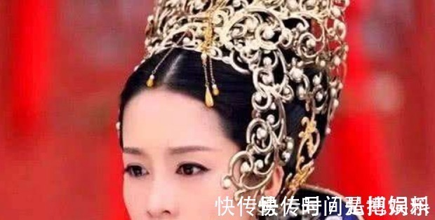 洛瑾!宠文她是王府唯一嫡女,出生时全城櫻花绽放,9个哥哥排队宠!