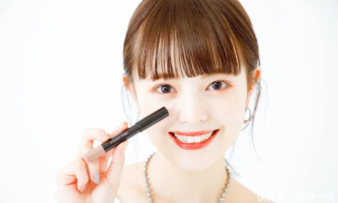 《mer》杂志模特自用的化妆品,不怕出错的元气自然妆有方向了