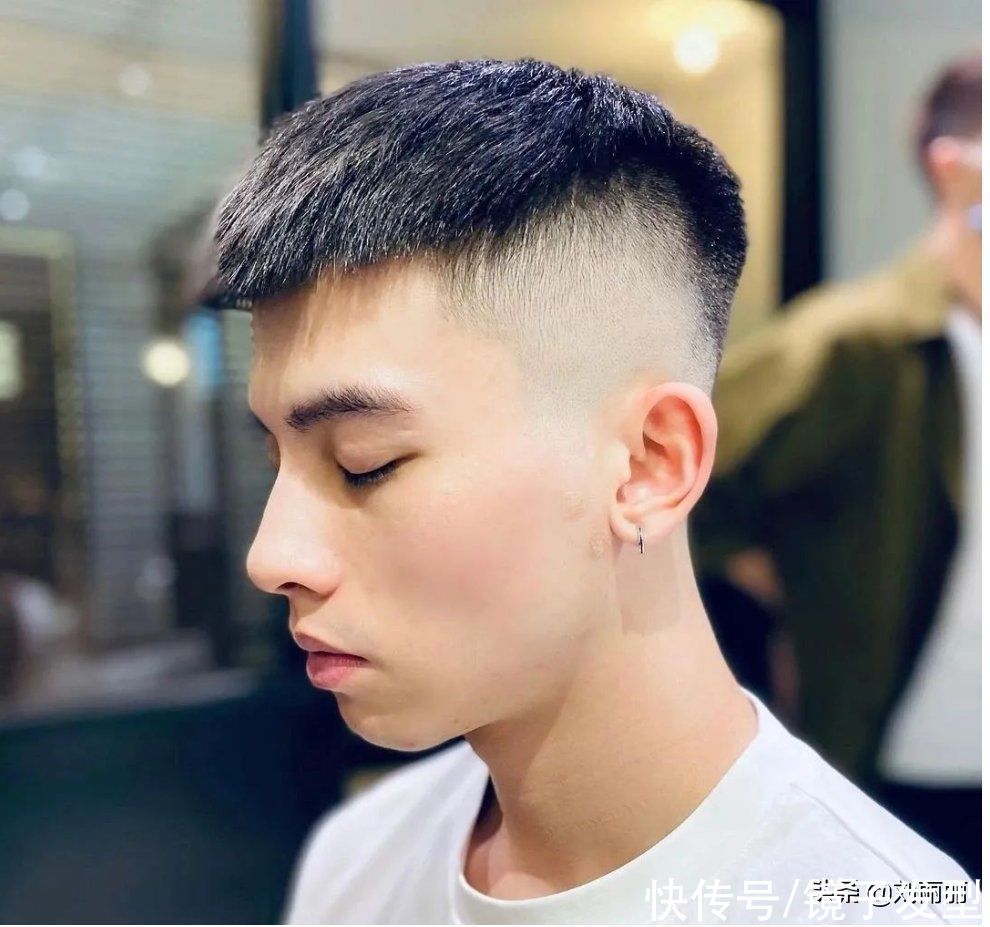 男士|18到28岁男士，看看这16款发型，款款都很帅气