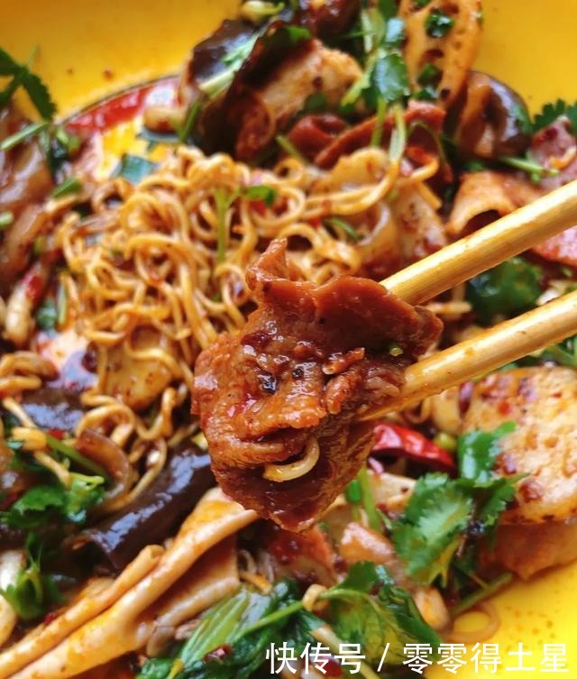  香锅|大学里的麻辣香锅，为什么都是女生在吃