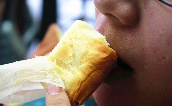 饭桌|不想前列腺癌上身,几样食物少往桌上端,守护前腺健康