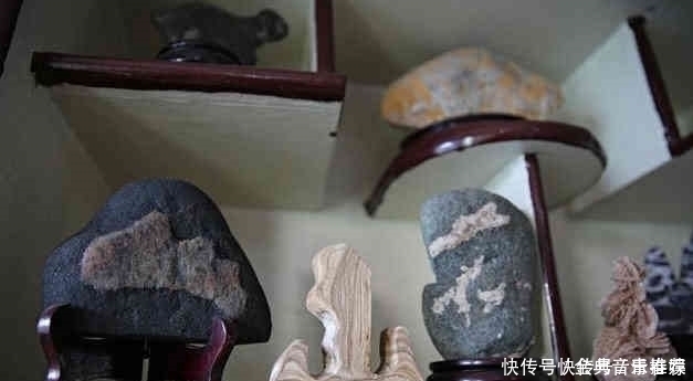 进山#退休老人进山觅奇石20年骑坏3辆摩托,发掘3件“镇斋之宝”