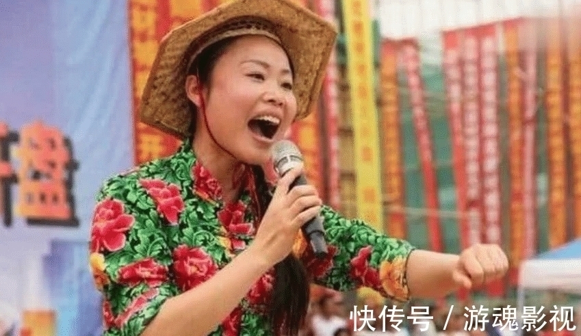 星光大道农村选手现状:朱之文捧儿媳、草帽姐炫富,阿宝穿女装