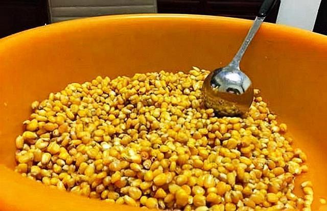 配方|夏天野钓强效自制窝料配方分享,适用广谱成本低,适合守大鱼