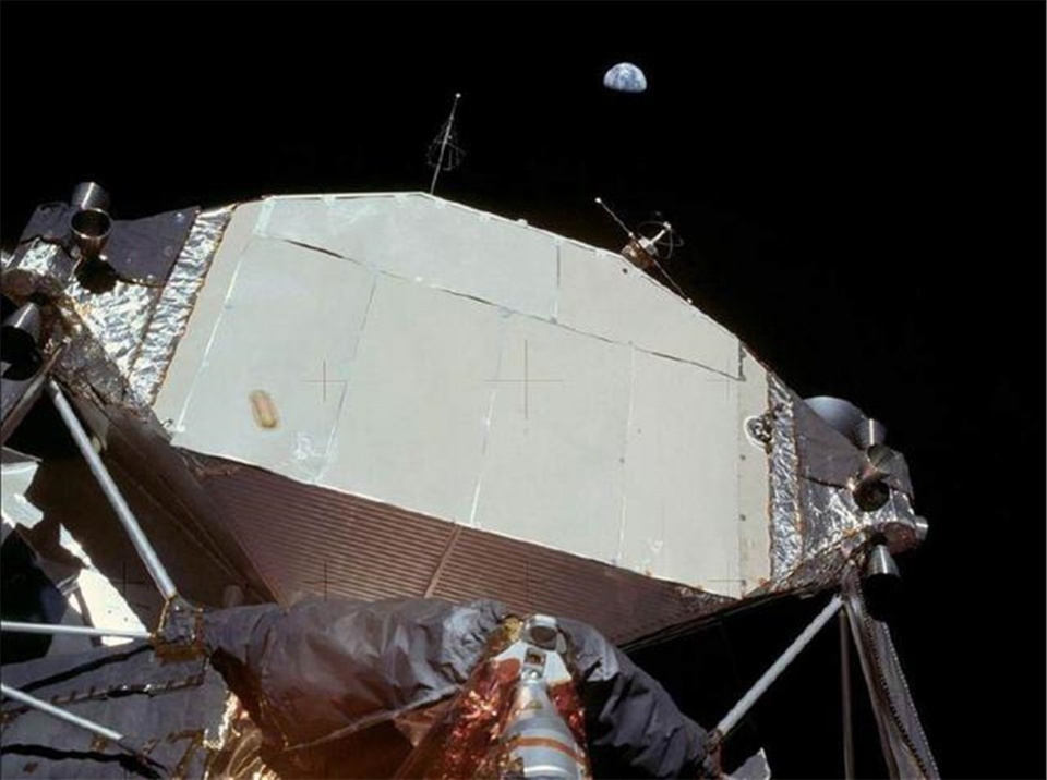 飞船 月球上又没有发射台,阿波罗飞船是怎么回到地球的?