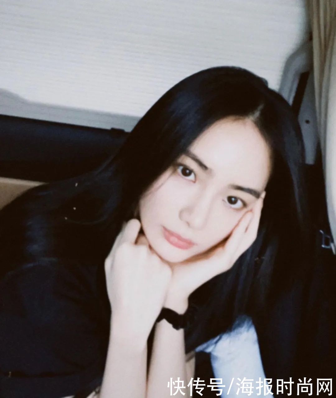 今天美容编辑教大家：如何用穿搭的思路学化妆（已疯）