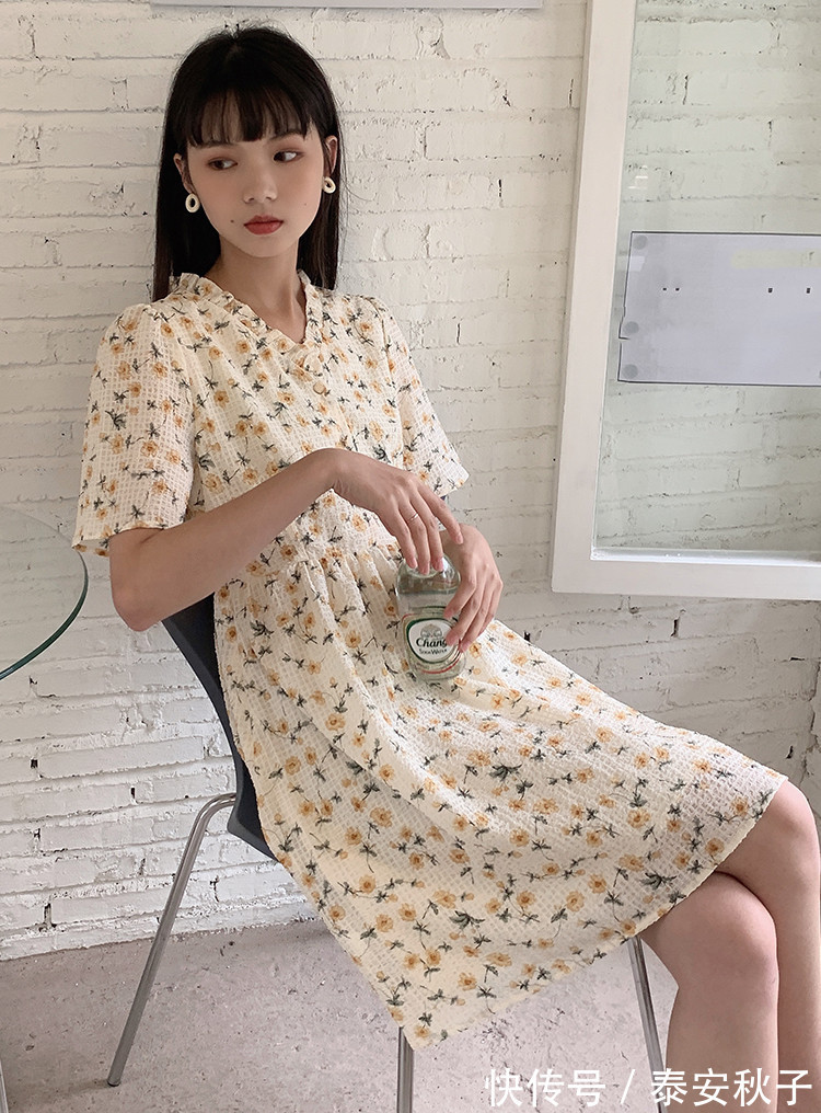 针织小衫|这年头，哪个时髦精不喜欢“清雅碎花”？