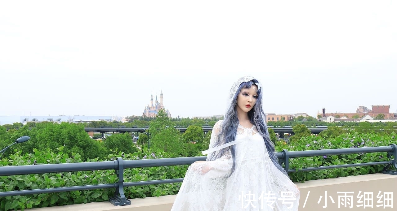 芭比|迪丽拉走红后,又一位芭比来了,网友:漫画叫可爱,现实叫鬼啊