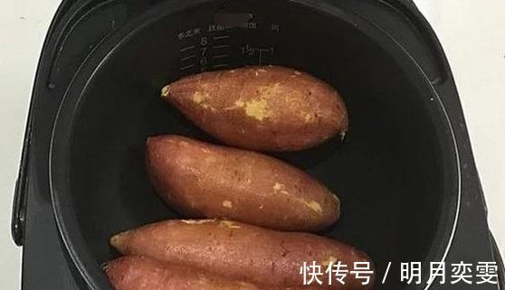 不用烤箱不加一滴水，也能做烤红薯？直接把红薯放进电饭煲，出锅