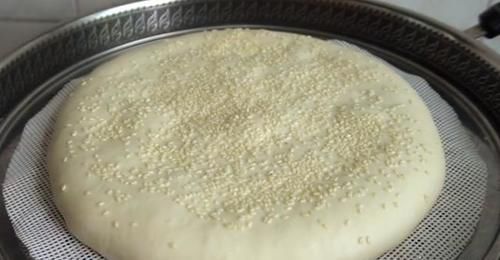 家常千层饼做法，一层层撕着吃，蓬松暄软好消化，新手也能做成功