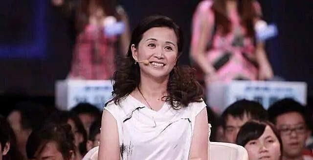 黄菡离开《非诚勿扰》时，那只有9句话的演讲，却影响了无数人