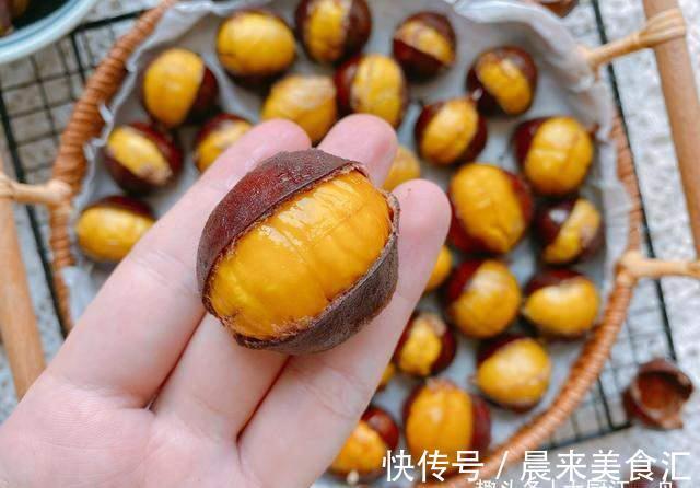 外皮|板栗去壳原来这么简单,教你1招,几分钟剥一大碗,快速又解馋
