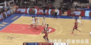 赵继伟|赵继伟砸球技犯,易建联警告,裁判为何敢使用双重标准践踏规则