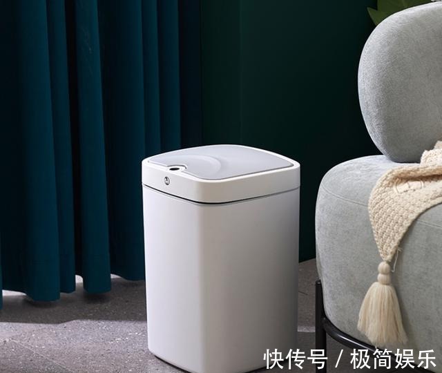 客厅|建议女人不管客厅大小，多在这3个细节下功夫，档次立马提升！