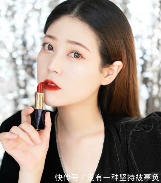 橘色调|妆容的灵魂口红,雅诗兰黛值得尝试,色号繁多突出你的美