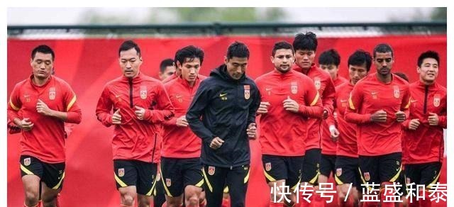 大蜀黍|国足输球 网友觉得可以做他们教练了!