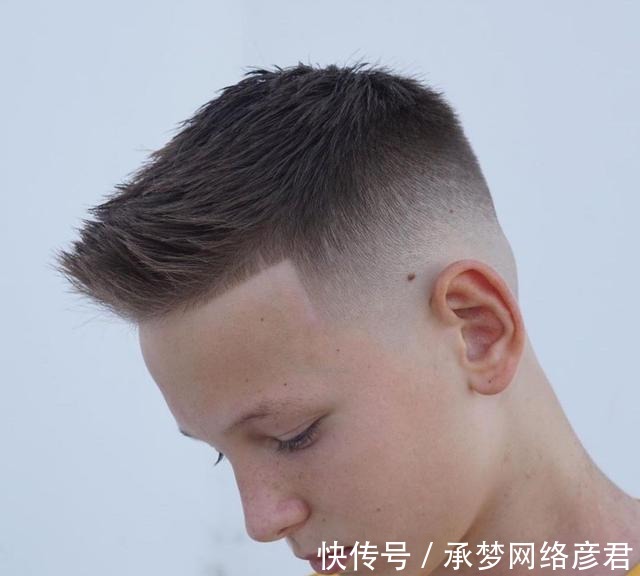 男士|为什么你的发型总是不够帅?看看这十几款,两侧铲短就是不一样