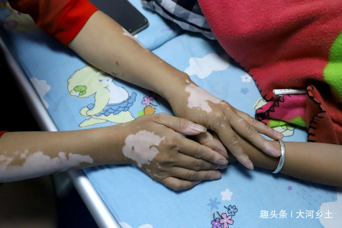 白云山|儿子患癫痫治疗花了近40万仍无法行走,母亲放弃自己的治疗救子