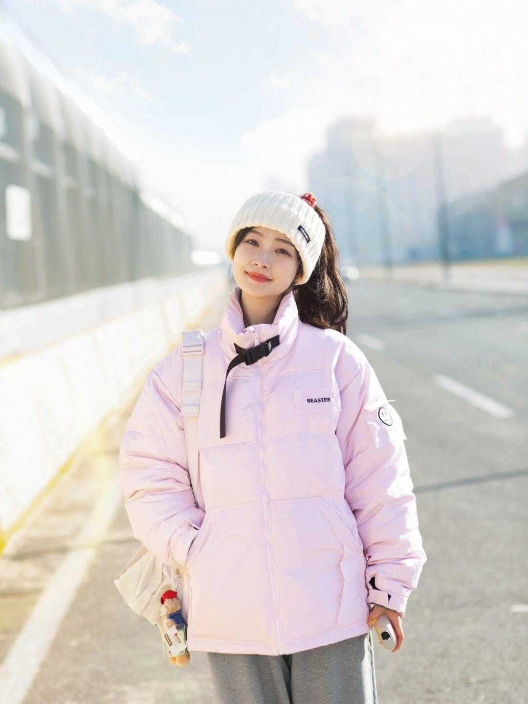 造型 冬天一定别错过这“四”套造型,保暖温柔有格调,妈妈见了都喜欢