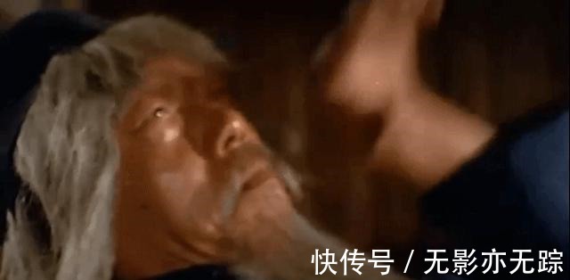 高斯奥特曼|以人类的角度看奥特曼们的大手,泽塔奥特曼很考验力量的