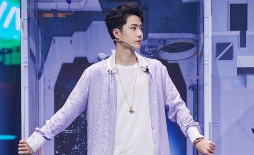 队长|《这就是街舞》：王一博主动分析失利原因，队长们赠送走心礼物