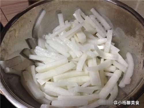 腌制|这菜酸爽无比，放越久越好吃，饭前吃一口，脆爽可口，解腻助消化