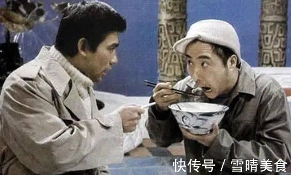 費(fèi)翔的歌、趙本山的小品,回頭看春晚這幾個(gè)絕佳節(jié)目,哪個(gè)你最?lèi)?ài)