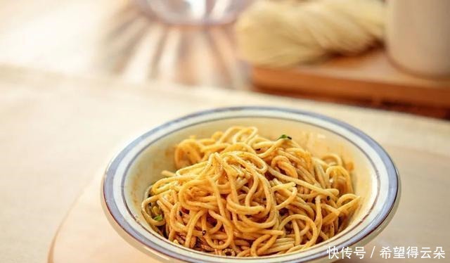 早餐吃什么精选7道营养又美味的面条食谱，一周不重样！