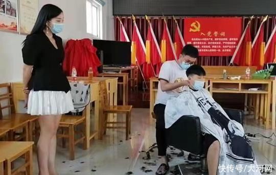 幸福|新郑小夫妻为乡亲解决“头等幸福”