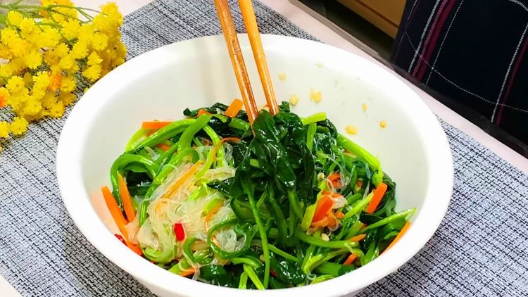 天热不爱吃饭？教你5道开胃凉菜，既简单快速又好吃，上桌抢着吃