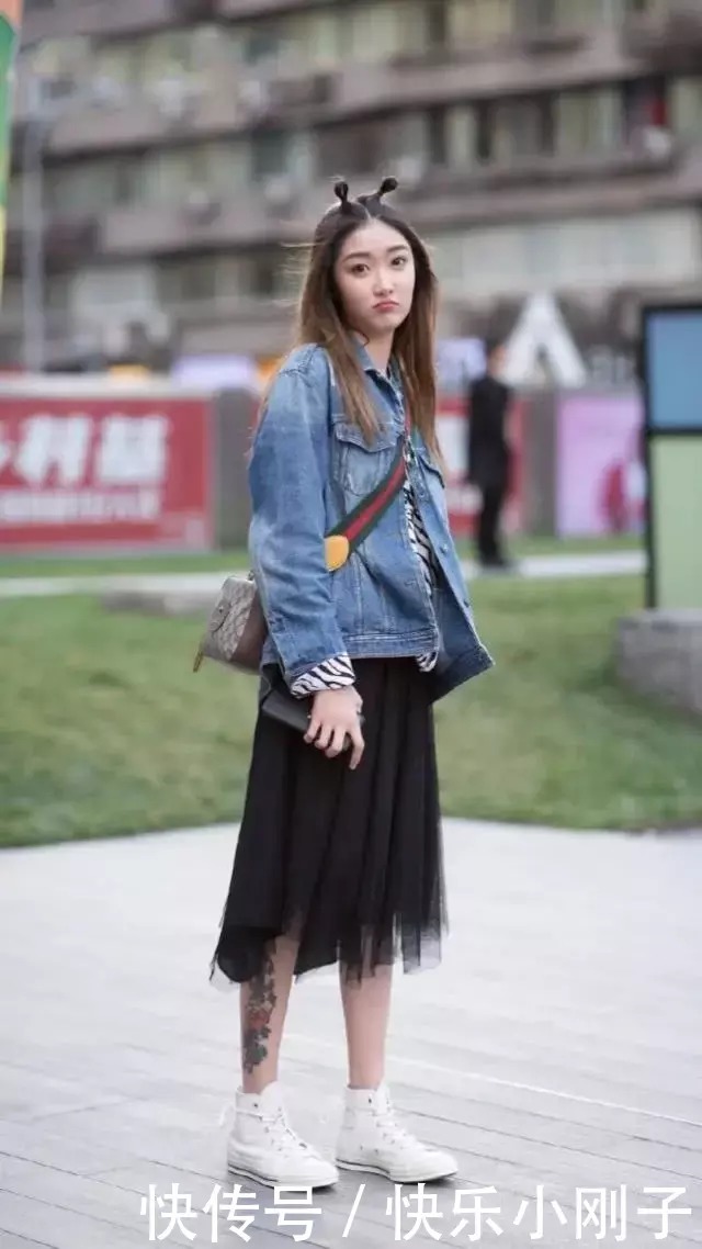 搭配|清爽大方的裙子搭配活力满满,淑女风气质尽显青春之美