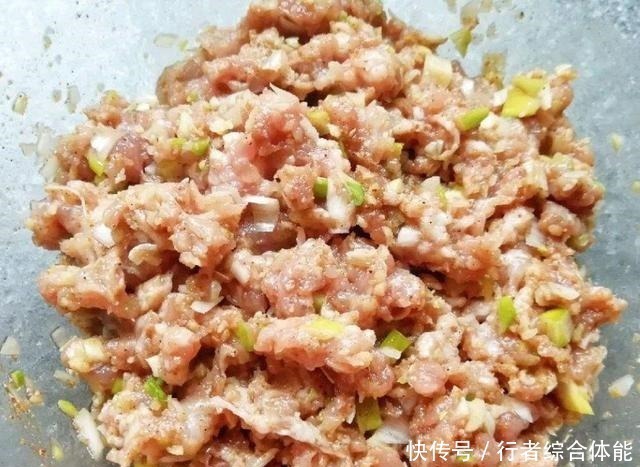 料酒|调拌肉馅好吃的秘诀，不用料酒也没腥味，在家也能吃出饭店的味道